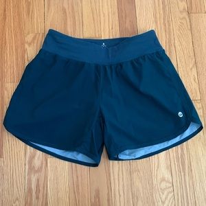Senita Athletics swift shorts